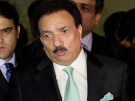 Pak ex minister Rehman Malik becomes victim of April Fool's Day prank