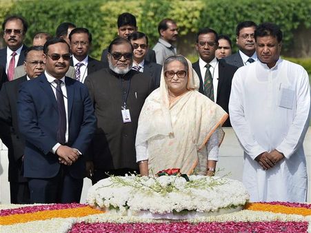Sheikh Hasina salutes Indians who died in 1971 war
