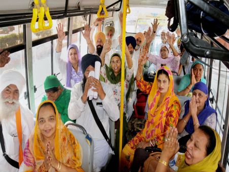 Indo-Pak tension: Indian festival goers reach Lahore to celebrate Baisakhi