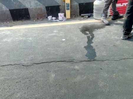 After sinkhole, cracks appear on Anna Salai in Chennai