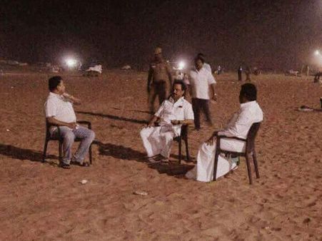 DMK's Stalin relaxes at Marina beach, picture goes viral as AIADMK faces crisis