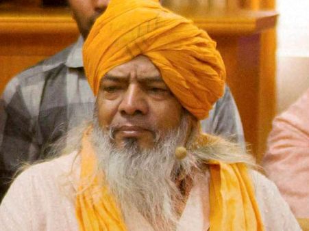 Don't eat cow meat, it hurts sentiments and causes diabetes: Ajmer dargah chief