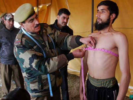 J-K: Nearly 3000 Kashmiri youth turn up for police recruitment