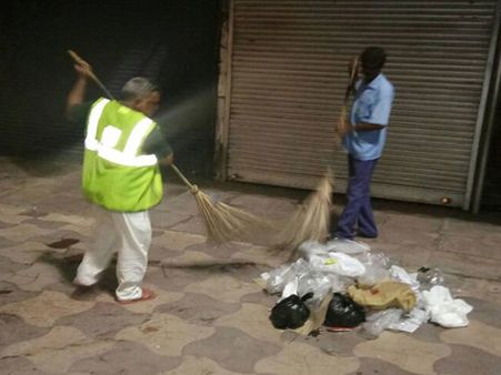 'Jago Grahak Jago' and stop littering: Govt tells people
