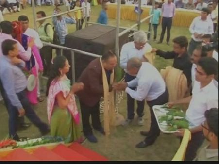 Gujarat diamond baron donates Rs 200 crore for Modi’s <i>Beti Bachao, Beti Padhao</i> campaign