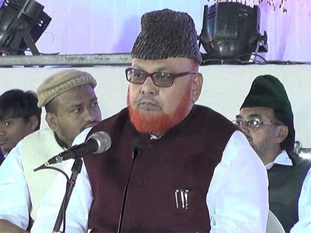 West Bengal Imam finally takes red beacon off his car