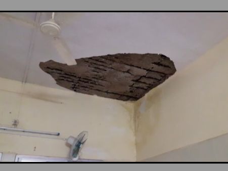 Karnataka: Hospital ceiling gives way, falls on newborn, mother