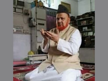 This Bengal Imam will take off 'lal batti,