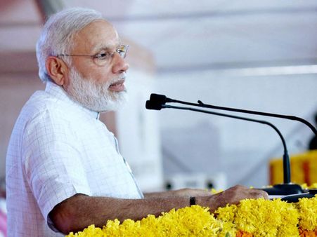 Kashmir or Maoists: Modi would use the muscular policy in year four