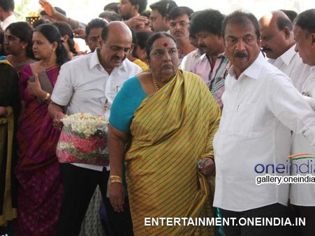 Parvathamma, Rajkumar, Varadappa all passed away on A Wednesday