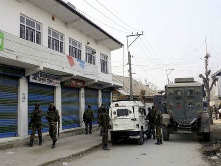 J&K: Gunmen loot Rs 5 lakh from bank in Pulwama