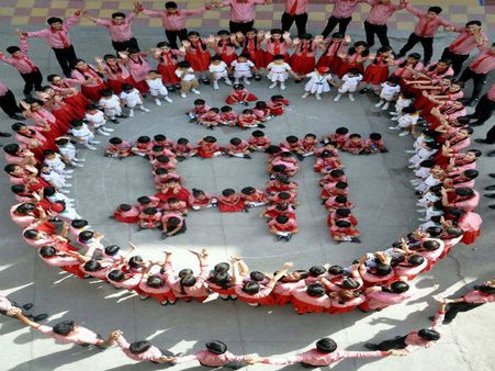 Know why Google doodle choose 'cactus mom' as a tribute for Mother’s Day 2017