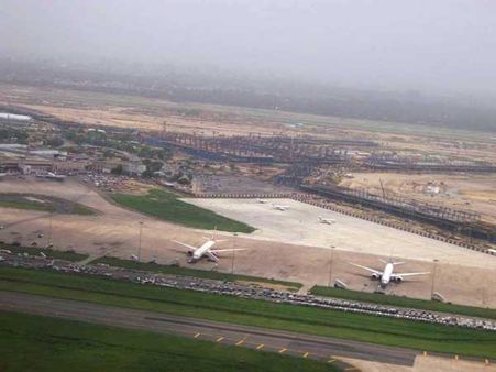 Great news for Bengalureans as domestic airport set to come up in Hosur