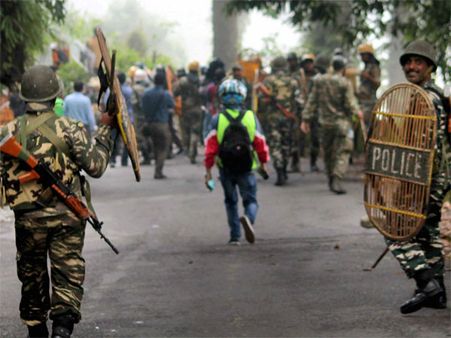 Humane side of Darjeeling protest: Group of people save policeman caught in clash