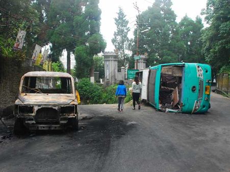 GJM desperately eye's for Central intervention, closes doors to Mamata