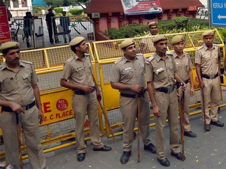Delhi Police gets 'hoax' bomb call to blow up PM's residence, Rajiv Chowk metro station