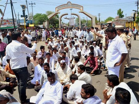 As farmer agitation spread to 5 more MP districts, centre rushes 1,100 security personnel