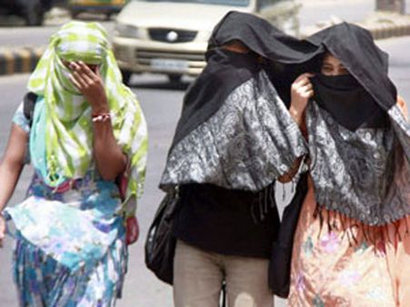 Heat wave claims 10 lives in UP, mercury rises to 47