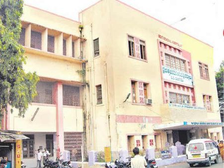 20 including 8 children die during 12-hour blackout in Kurnool hospital