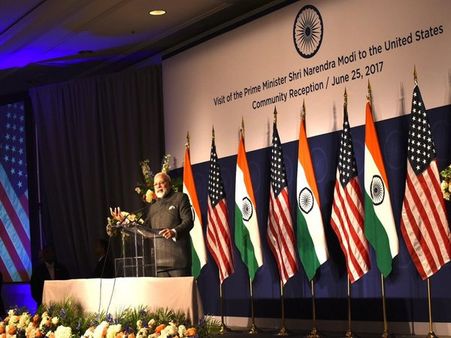 Modi enthralls Indian diaspora, highlights govt's achievements