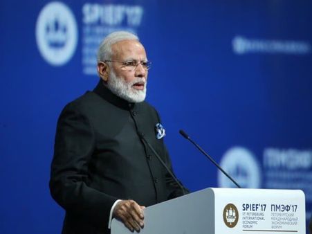 Political will, clear vision transforming India: Modi in Russia