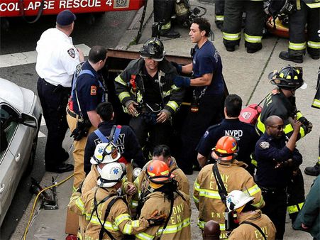 New York subway train derails, 12 injured