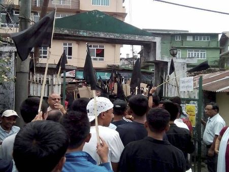 Hill City Darjeeling on fire: Unrest captured in pictures