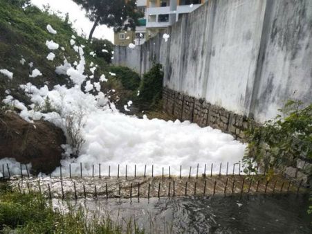 After Bellandur lake, Hyderabad lake spills toxic foam