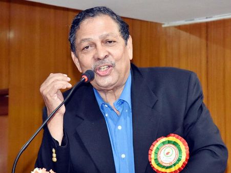 Brahmachari peacock: Uphold seriousness of judiciary says Justice Hegde