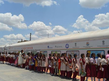 Science Express chugs into Bengaluru, climate change exhibits onboard