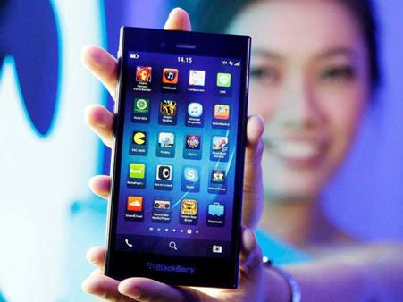 WhatsApp again extends support for BlackBerry platform till Dec 31