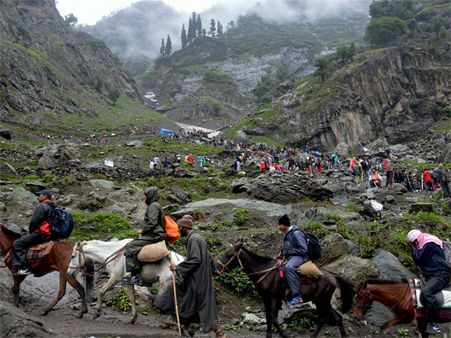 Amarnath Yatra: Another dies en route holy shrine, taking toll to 3