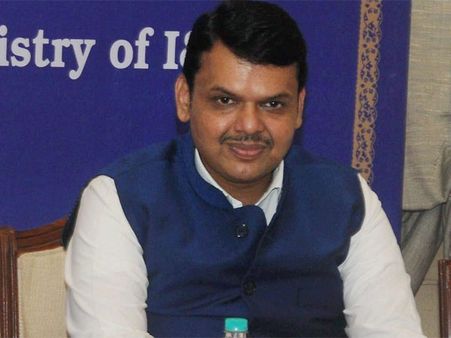 Maharashtra CM Devendra Fadnavis survives 5th air scare
