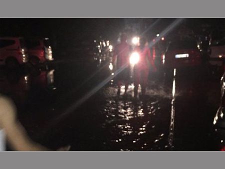 Strong earthquake hits Greek islands, 2 dead