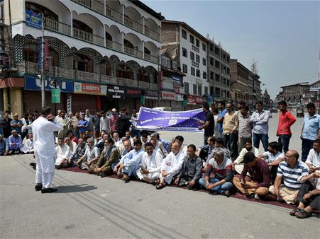 Restrictions imposed in Srinagar to prevent anti-GST protests