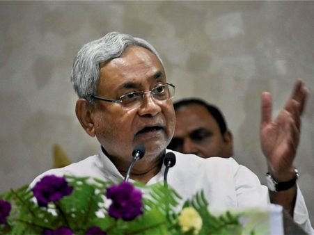 Bihar's Grand Alliance on shaky wicket: Here are the numbers if govt falls