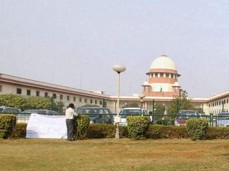SC favours bringing Governor, CJI under ambit of RTI