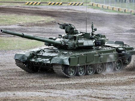 Russia to supply large batch of tanks to Iraq , confirms Russian President's aide