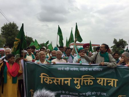 Police halt 'Kisan Mukti Yatra' in Mandsaur, 300 arrested