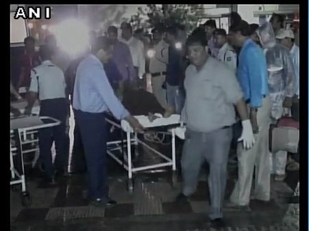 Jharkhand: 10 killed, 12 injured in van-trailer collision