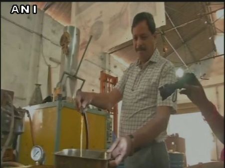 Hyderabad: Mechanical engineer Satish Kumar recycles plastics into fuel