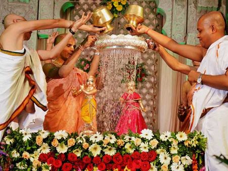 Krishna Janmashtami 2017: Wishes you could use to WhatsApp friends and family