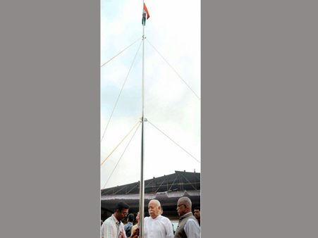Kerala collector who barred Bhagwat from hoisting Tricolour transferred