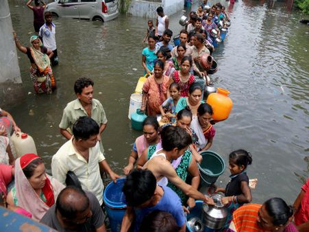 Gujarat floods claim 218 lives as more bodies found