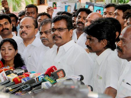 Dinakaran loyalists asked to appear before Speaker