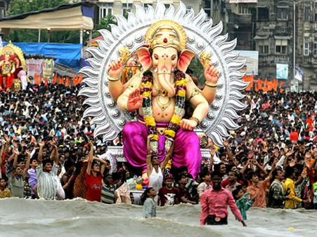 Ganesh Visarjan 2017: Roads to avoid in Mumbai, Pune on Tuesday