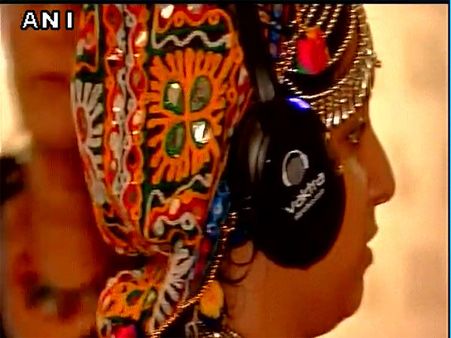 This Navratri, Mumbaikars get in the groove of ‘Silent Garba’