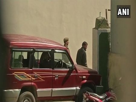 Terror funding case: NIA raids houses of two separatists in Kashmir