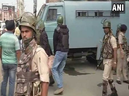 Hurriyat Terror Funding: NIA raids 11 locations in Srinagar, 5 at Delhi