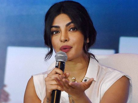 Priyanka Chopra apologises for Hindu terror plot in Quantico